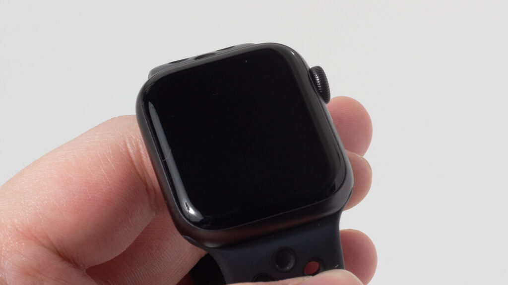 【注意】Apple Watch SEを半年ノーガード戦法で使った結果…｜AKALOG